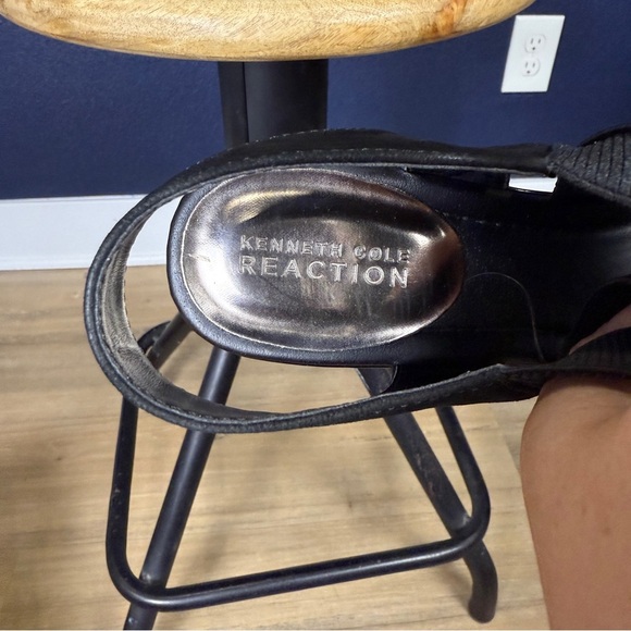 Kenneth Cole “Sole Less” Black Wedge Sandals with Elastic Straps, Size 9.5 - Picture 6 of 8